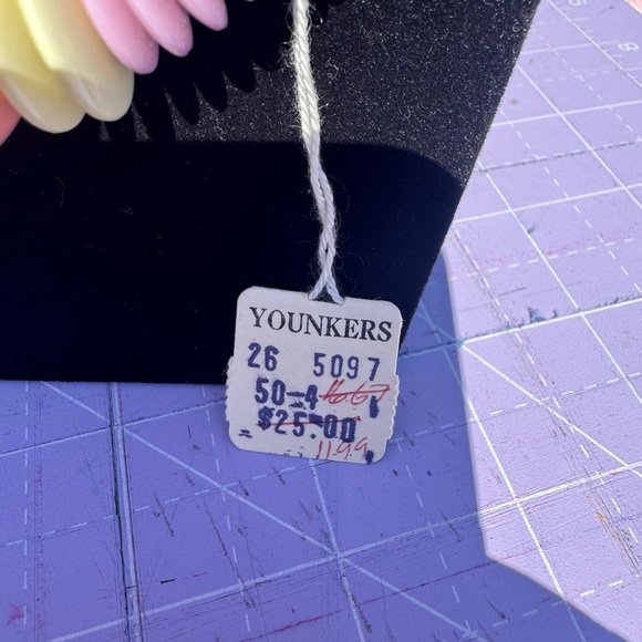 Retro Funky Pink Bead Necklace - Picture 2 of 7